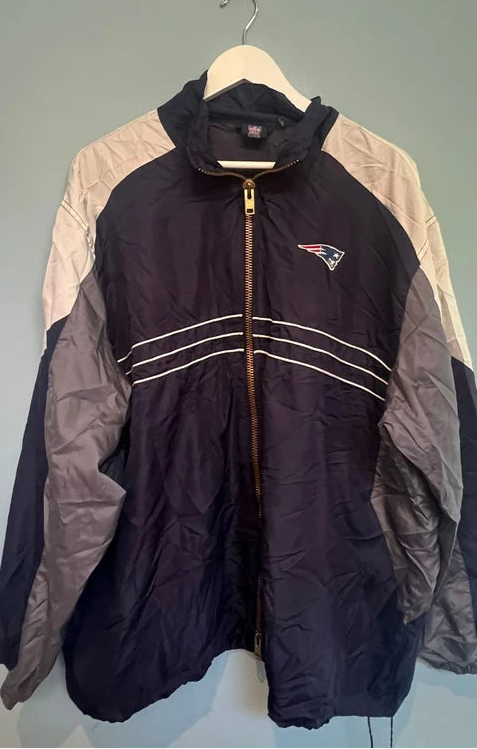 Official NFL Retro New England Patriots XXL Starter Jacket