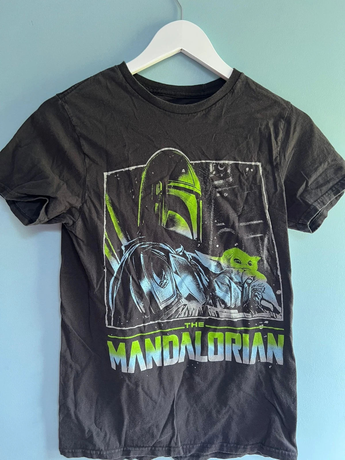 Official Star Wars The Mandalorian Tee Shirt Small