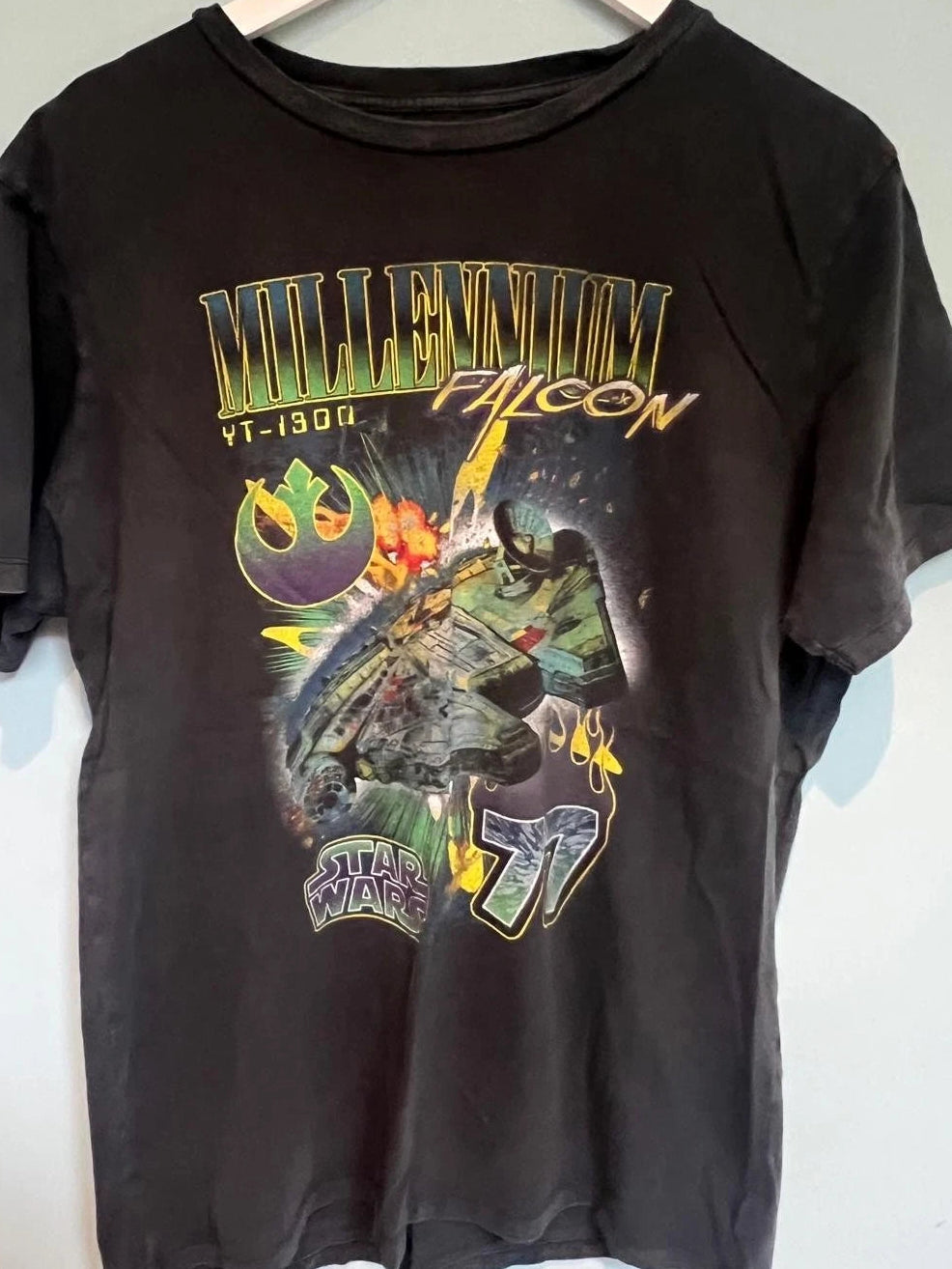 Retro Star Wars Millenium Falcon Fan Tee Shirt Large